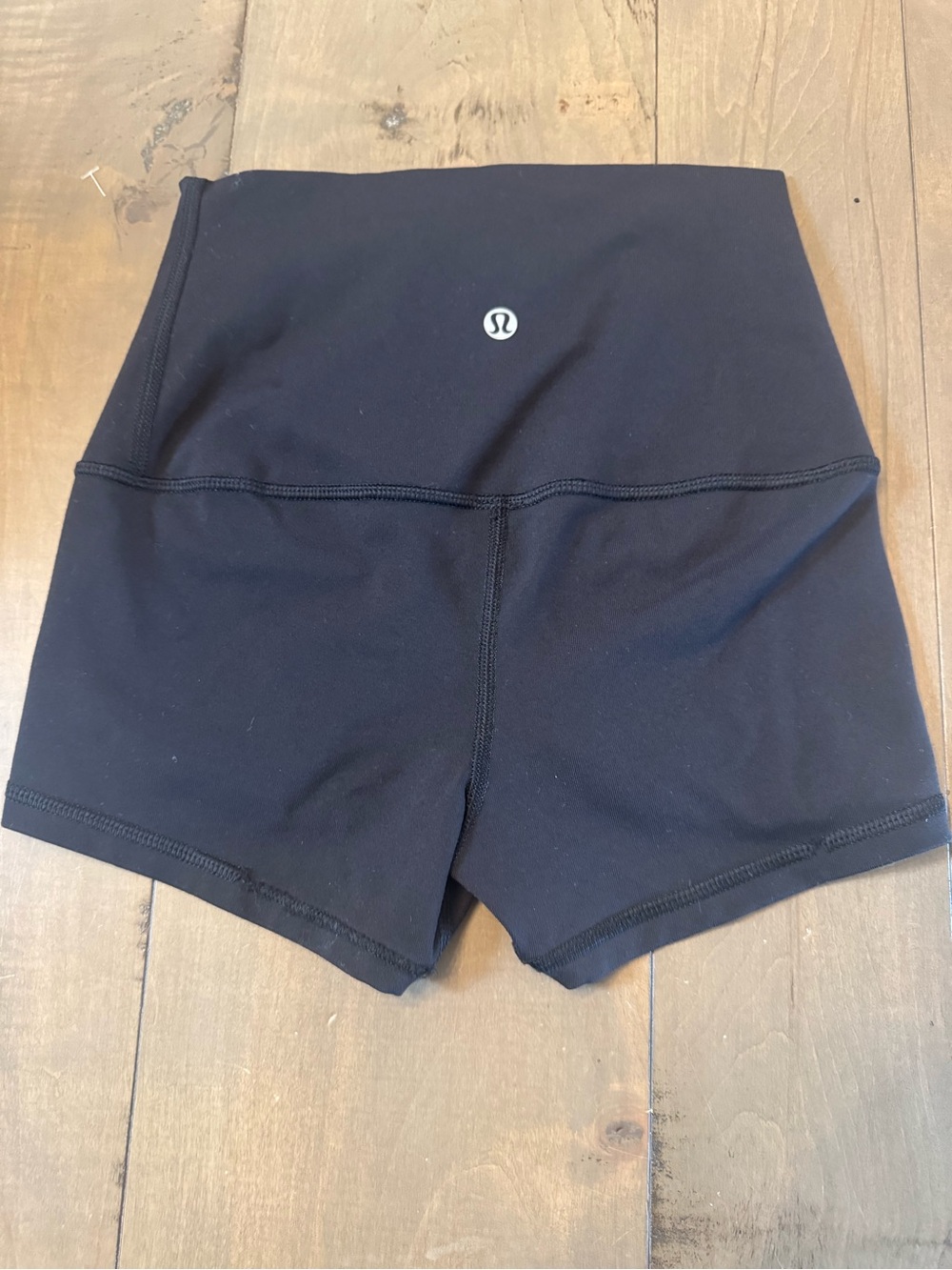 Lululemon estimated size 0 Shorts with Foldover Waist Black